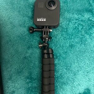 GoPro Matte Black Camera with Grip